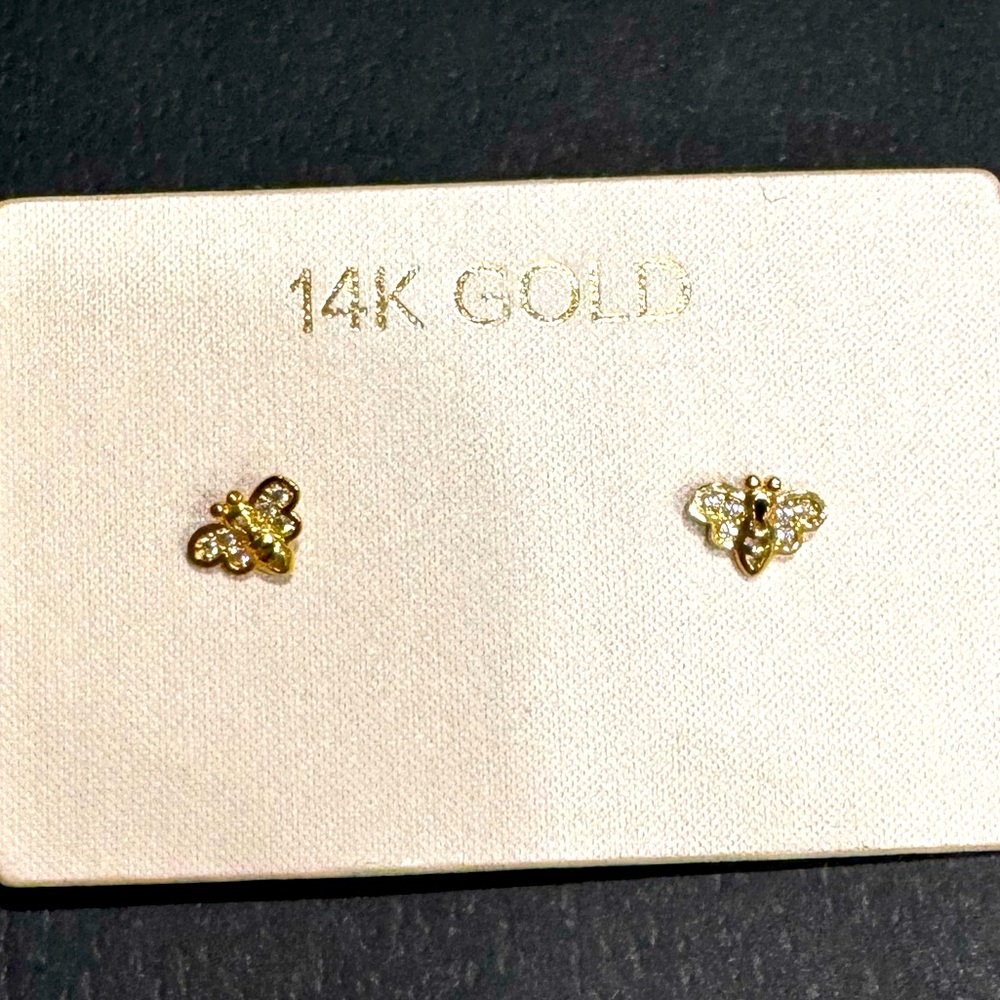 14K Gold earrings NEW!